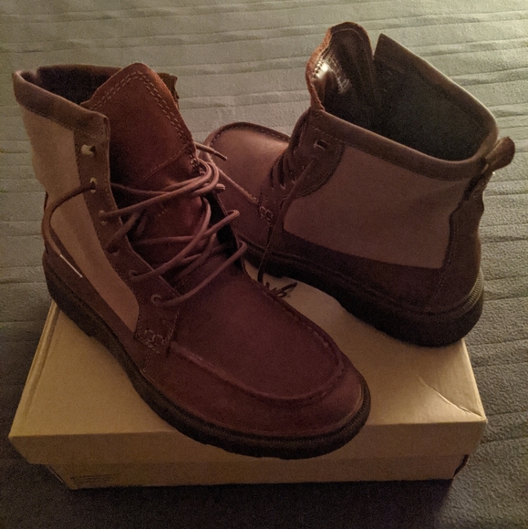 Clarks Boots - Picture 3 of 5